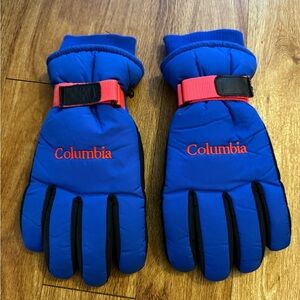 Columbia Blue and Red Insulated Gloves
